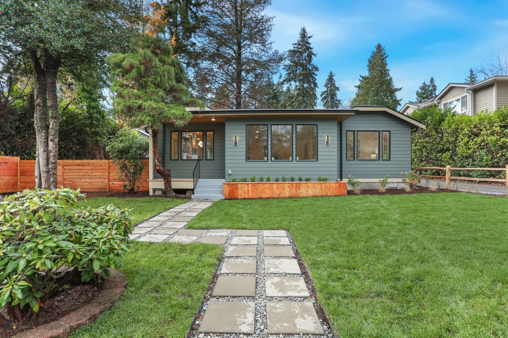 11035 17th Ave NE