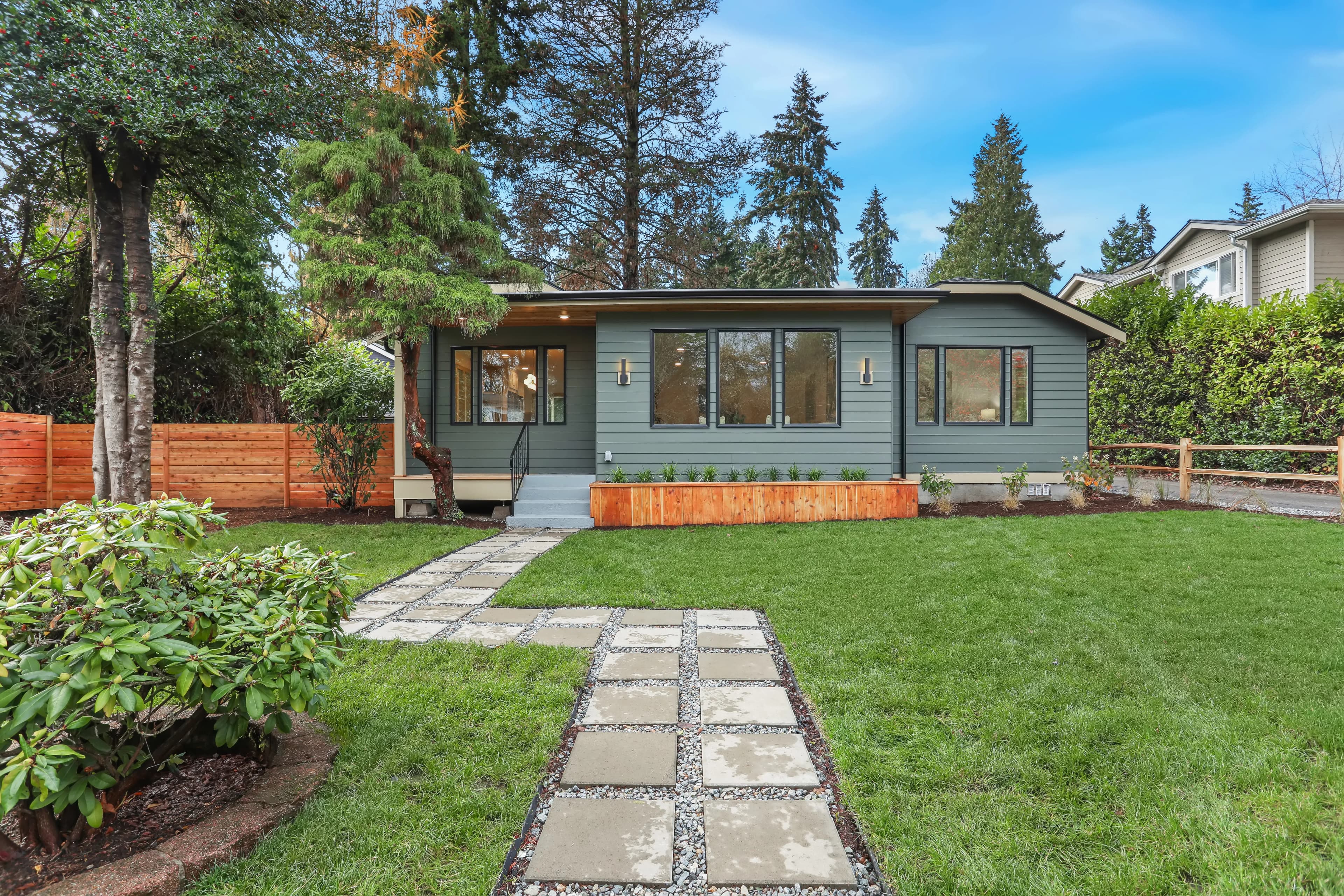 11035 17th Ave NE - Unit A